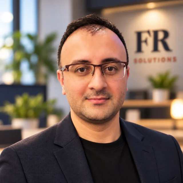 Portrait de Fariz Aghayev, fondateur de FR-Solutions